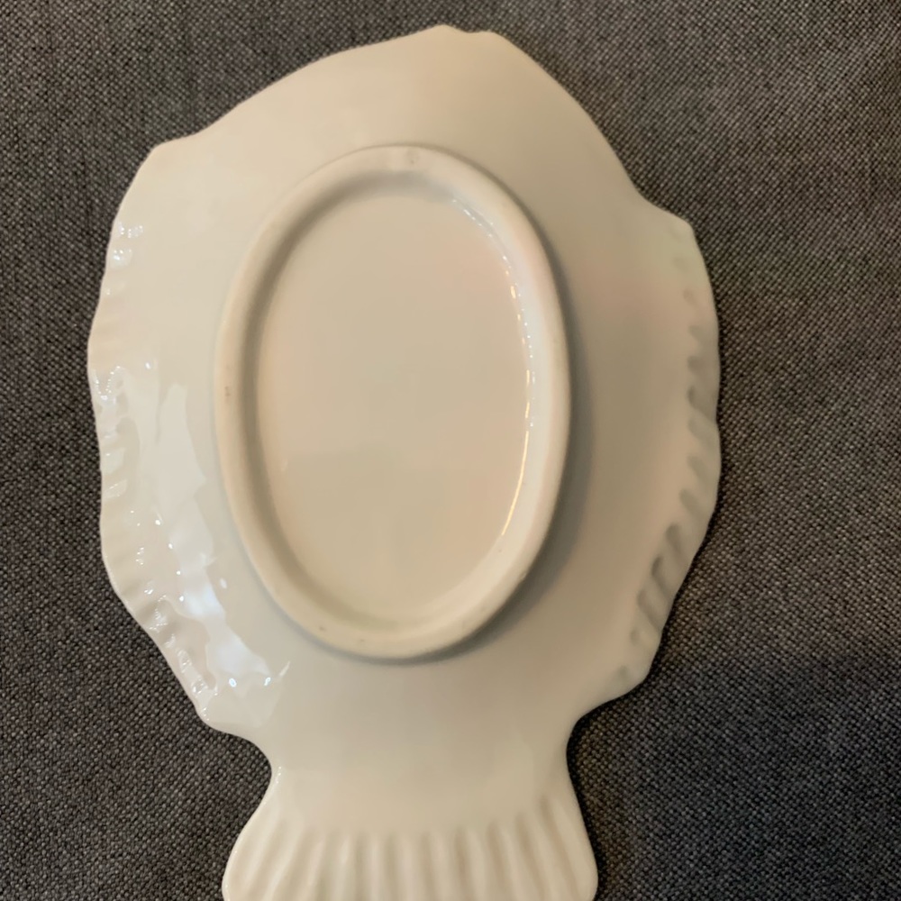 ๐ 7 Piece White Porcelain Fish Plate Set - Picture 8 of 14